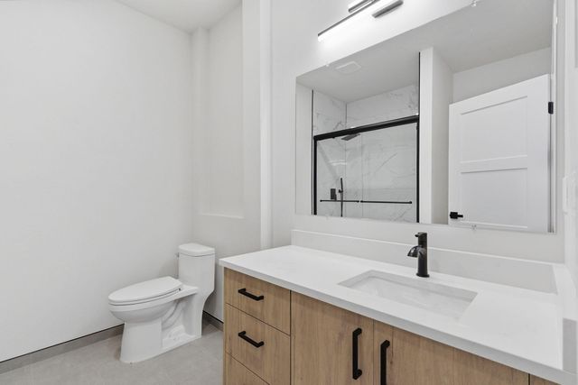 252 S Hickory Hills Boulevard, Springfield, MO 65802