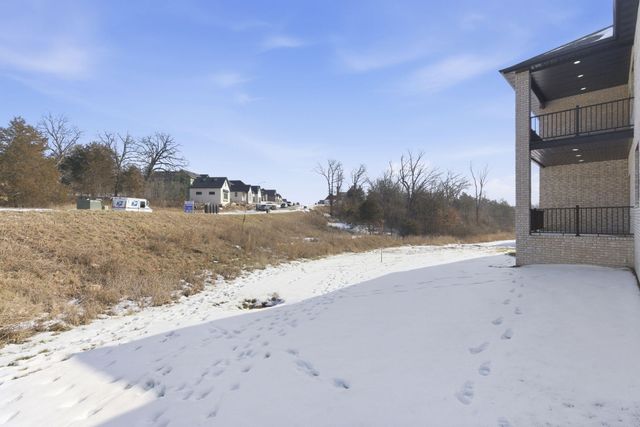 252 S Hickory Hills Boulevard, Springfield, MO 65802