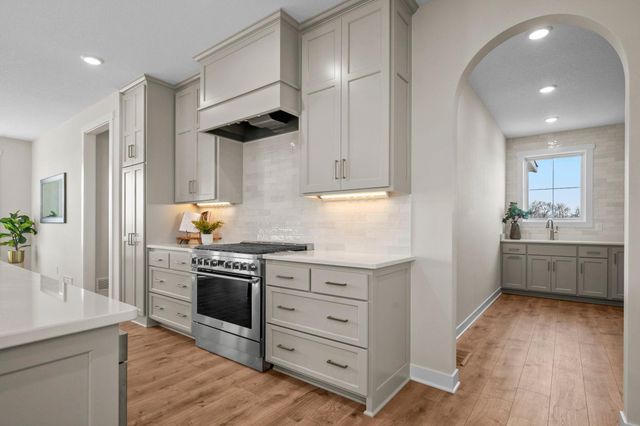 11014 Taylor Lane, Rogers, MN 55374