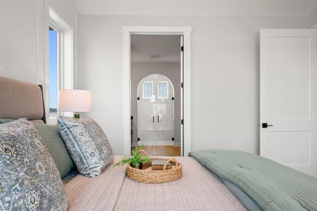 11014 Taylor Lane, Rogers, MN 55374