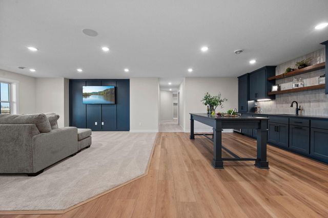 11014 Taylor Lane, Rogers, MN 55374