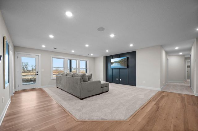 11014 Taylor Lane, Rogers, MN 55374