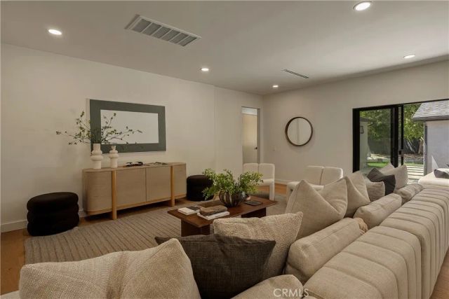 12311 Hartsook Street, Valley Village, CA 91607