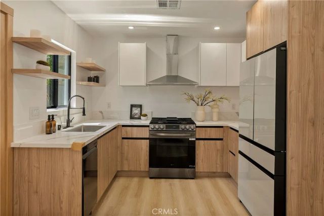 12311 Hartsook Street, Valley Village, CA 91607