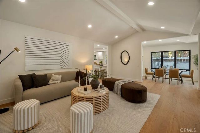 12311 Hartsook Street, Valley Village, CA 91607