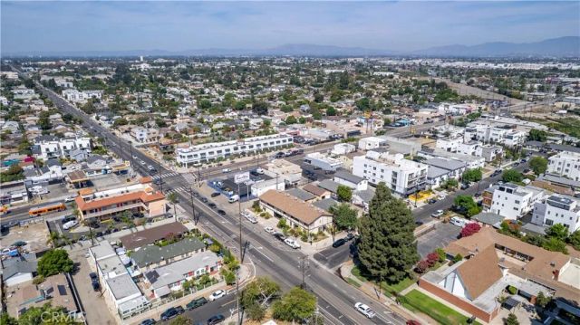 6003 Craner Avenue, North Hollywood, CA 91606