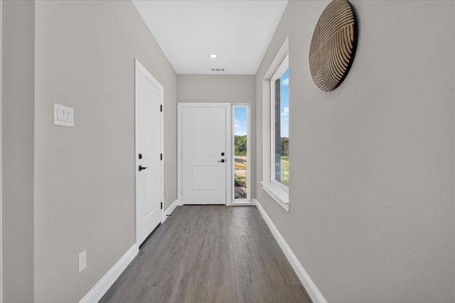808 Premier, Grand Prairie, TX 75051