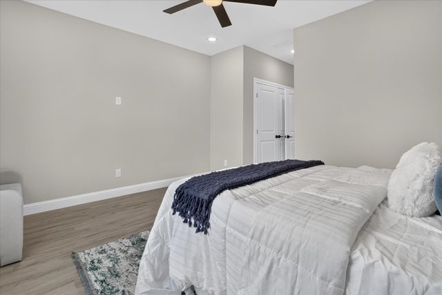 808 Premier, Grand Prairie, TX 75051