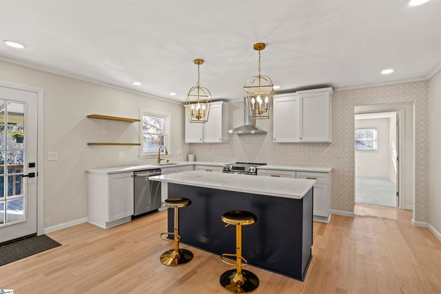 200 Leyswood Drive, Greenville, SC 29615