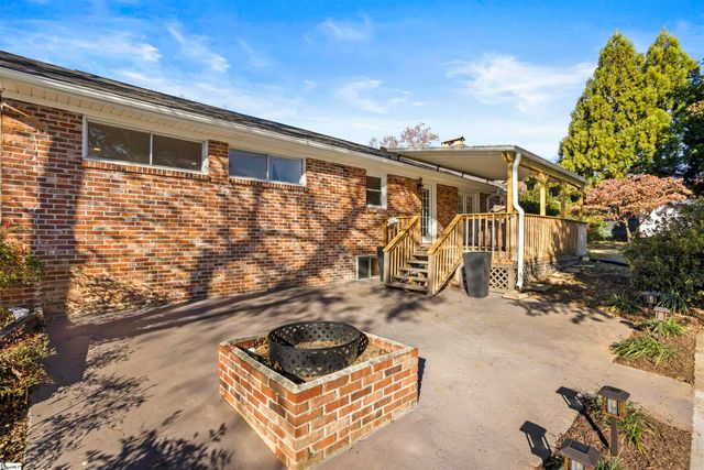 200 Leyswood Drive, Greenville, SC 29615