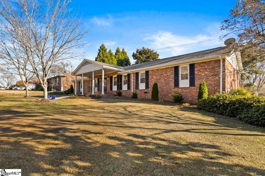 200 Leyswood Drive, Greenville, SC 29615