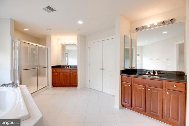 19336 CYPRESS HILL WAY, Gaithersburg, MD 20879