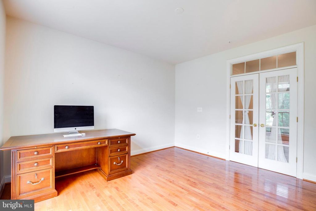 Image 17 of property listing at 19336 CYPRESS HILL WAY, Gaithersburg, MD 20879