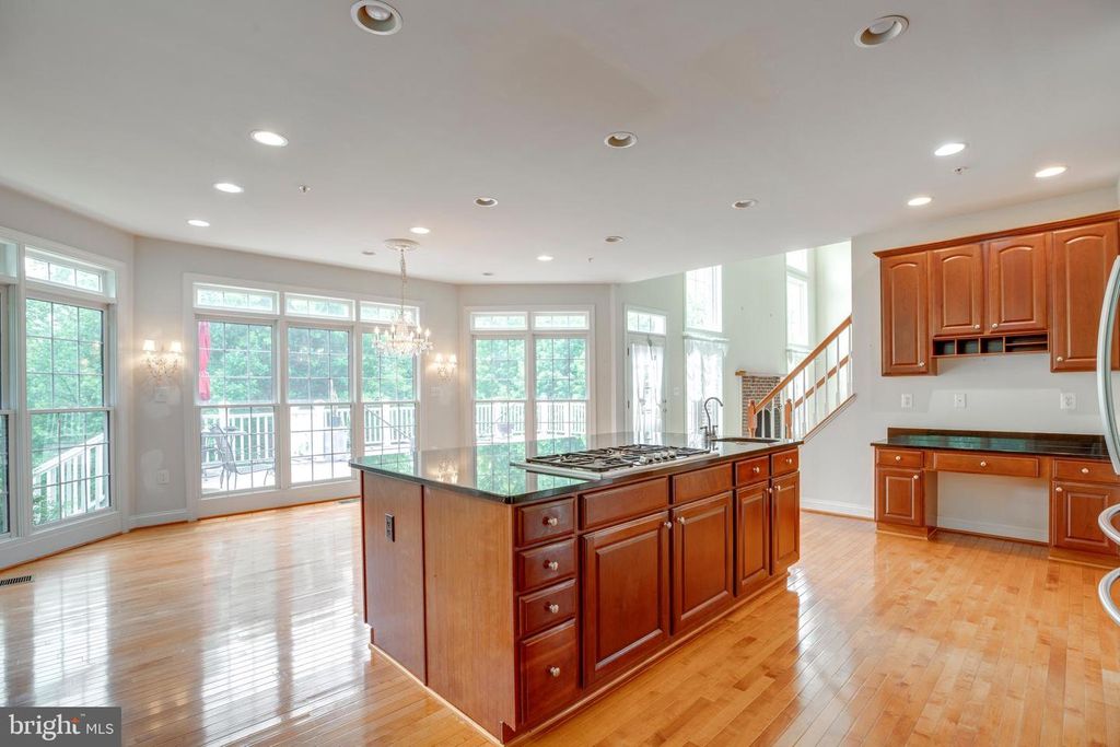 Image 27 of property listing at 19336 CYPRESS HILL WAY, Gaithersburg, MD 20879