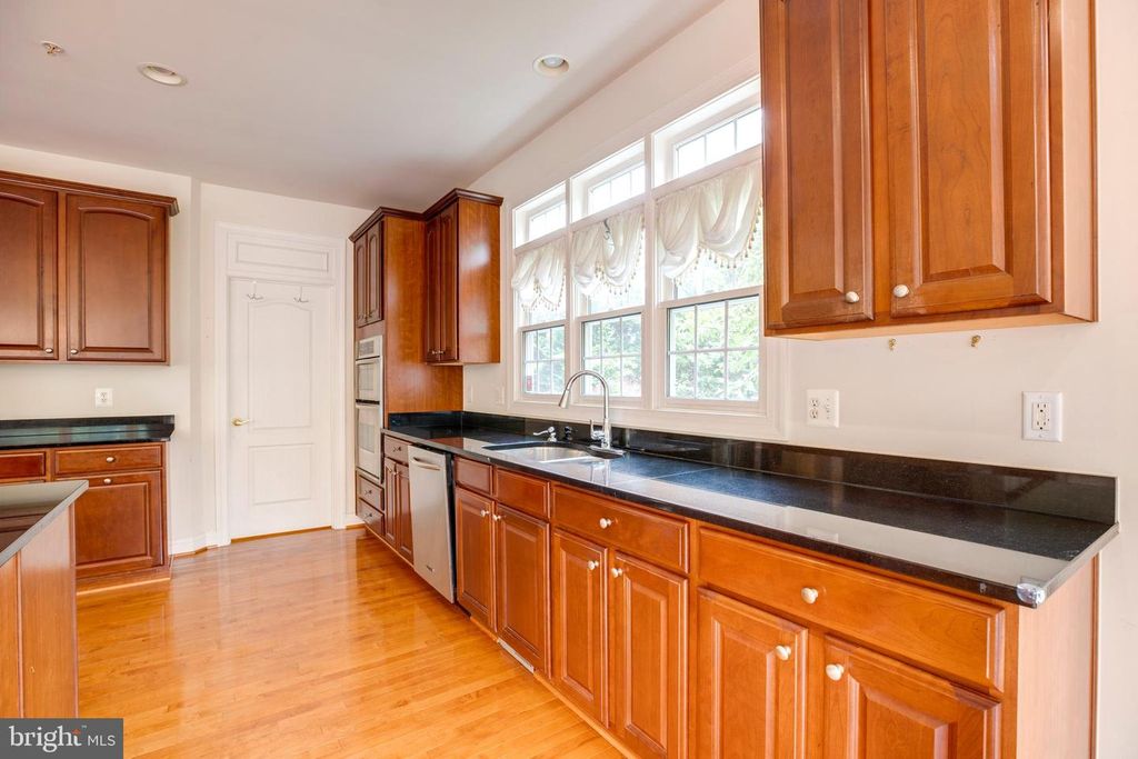 Image 29 of property listing at 19336 CYPRESS HILL WAY, Gaithersburg, MD 20879