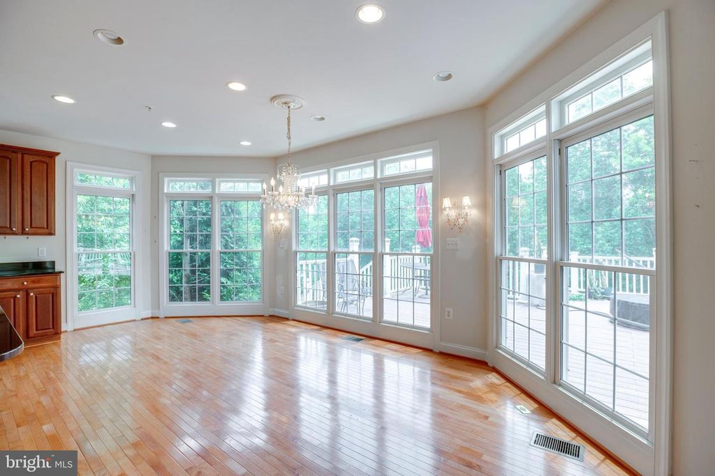 Image 32 of property listing at 19336 CYPRESS HILL WAY, Gaithersburg, MD 20879