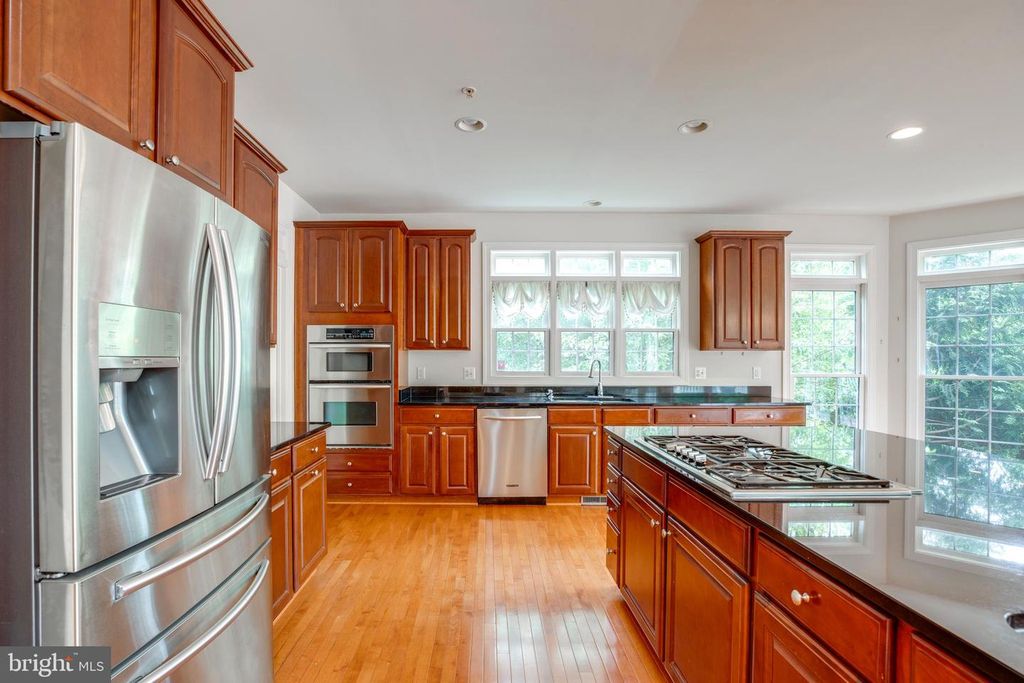 Image 33 of property listing at 19336 CYPRESS HILL WAY, Gaithersburg, MD 20879