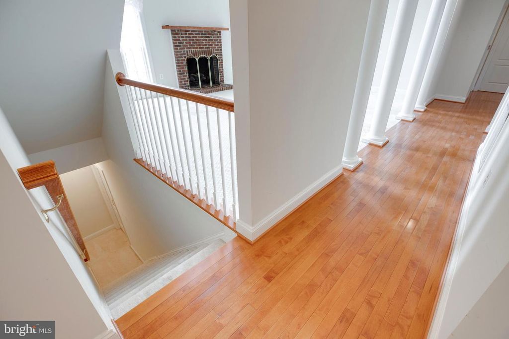 Image 37 of property listing at 19336 CYPRESS HILL WAY, Gaithersburg, MD 20879