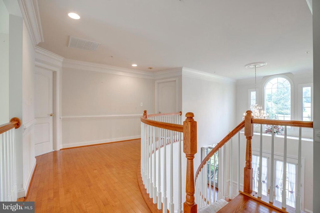Image 44 of property listing at 19336 CYPRESS HILL WAY, Gaithersburg, MD 20879