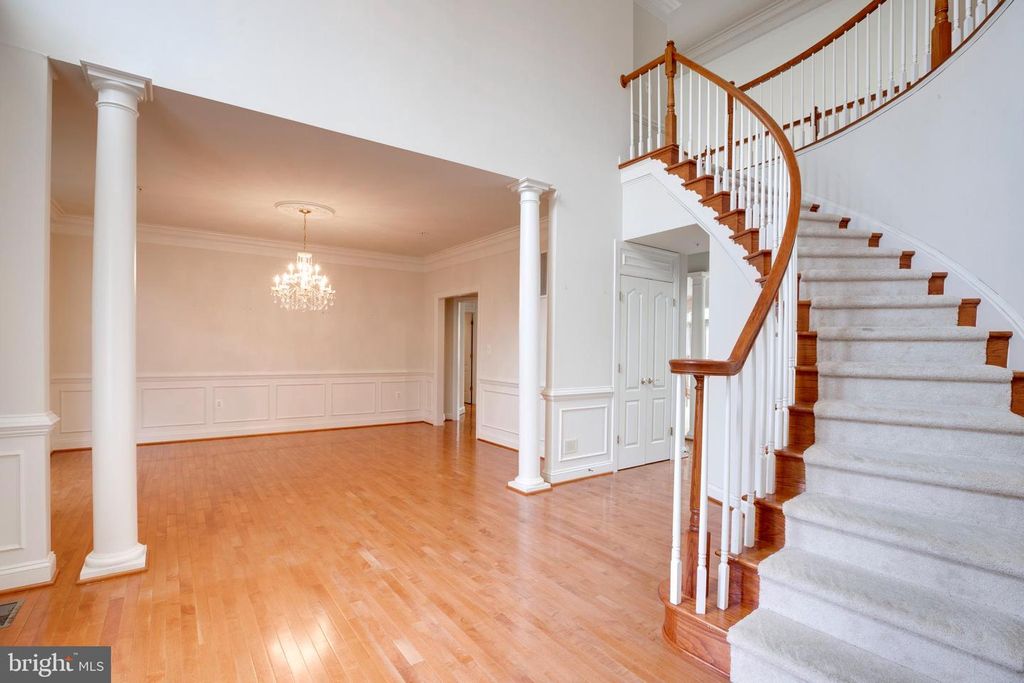 Image 6 of property listing at 19336 CYPRESS HILL WAY, Gaithersburg, MD 20879