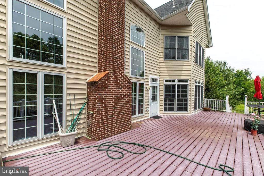 Image 77 of property listing at 19336 CYPRESS HILL WAY, Gaithersburg, MD 20879