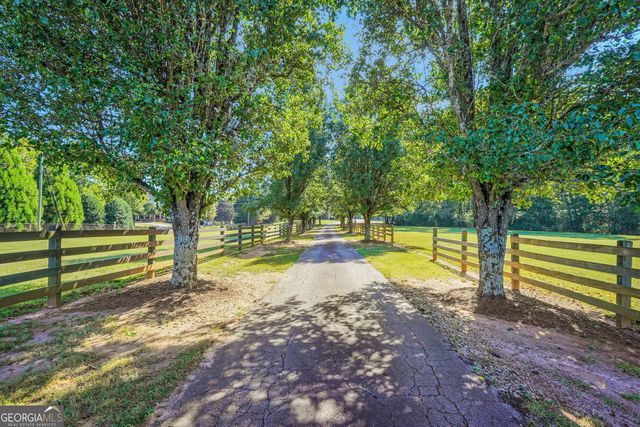 1964 E Lake Road, Mcdonough, GA 30252