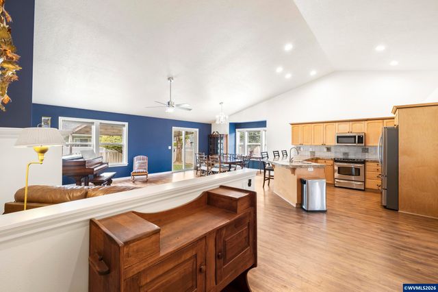 14941 Seal Rock Av NE, Aurora, OR 97002