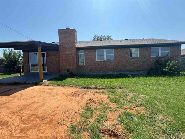 1650 NW 50th St, Lawton, OK 73505