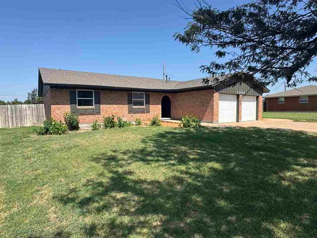 1650 NW 50th St, Lawton, OK 73505