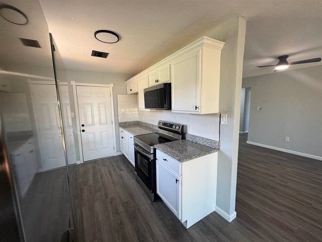 1650 NW 50th St, Lawton, OK 73505