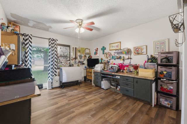 1121 N Hazelwood Ln, Wichita, KS 67212