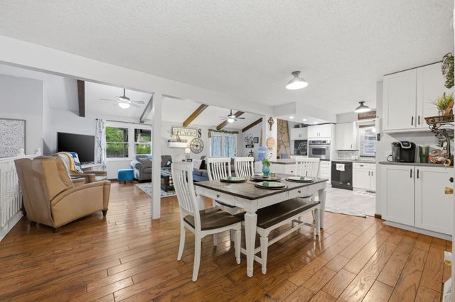 1121 N Hazelwood Ln, Wichita, KS 67212