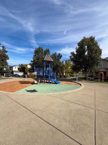 976 Whitehall Lane, Brentwood, CA 94513