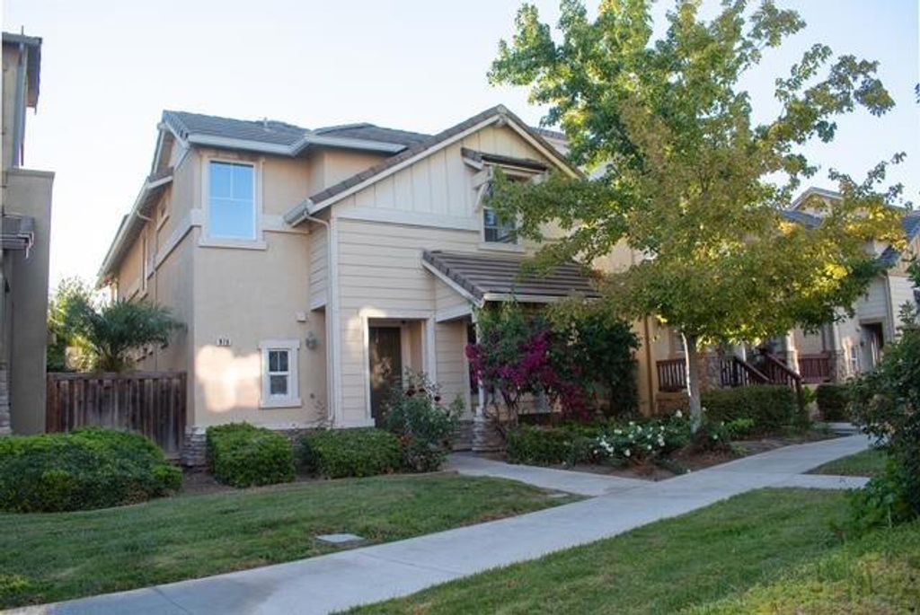 976 Whitehall Lane, Brentwood, CA 94513