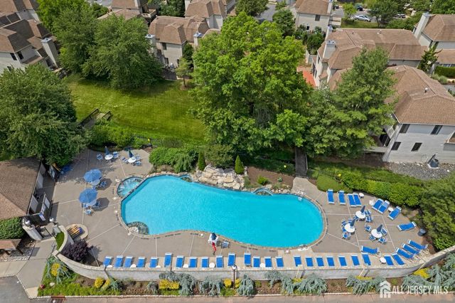 79 Park Gate Drive, Edison, NJ 08820