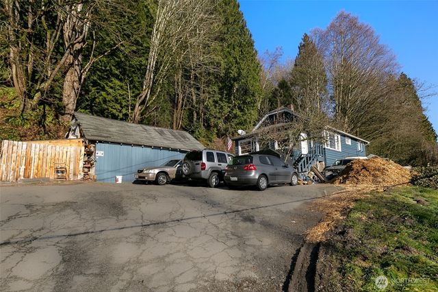 8109 Avondale Way NE, Redmond, WA 98052
