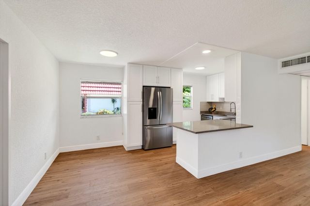 221 Waterford J, Delray Beach, FL 33446