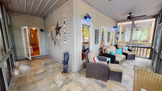 153 DOGWOOD PT, Savannah, TN 38372