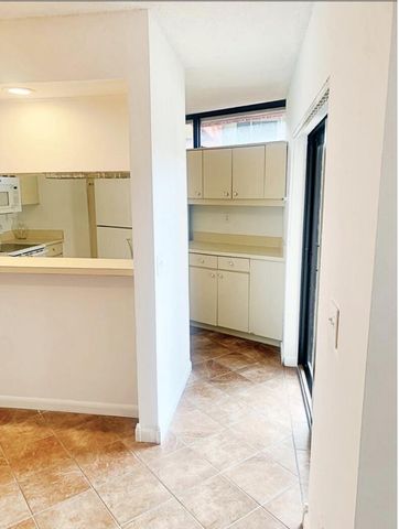 3915 Victoria Drive NE, West Palm Beach, FL 33406