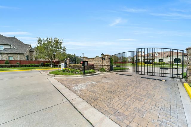 13205 Green Hills Drive, Houston, TX 77077