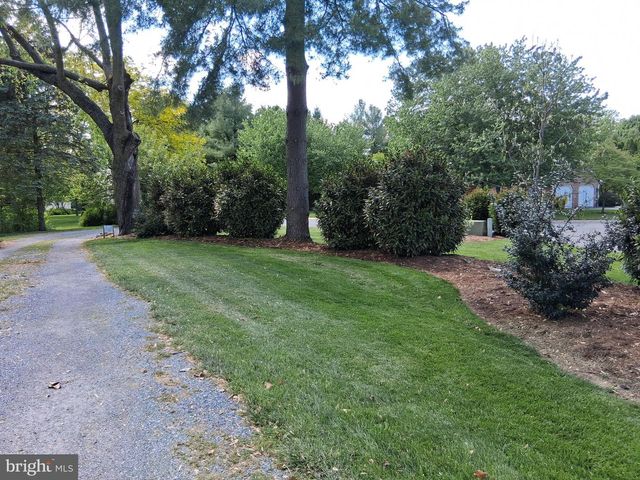 181 WINDOVER TURN, Lancaster, PA 17601