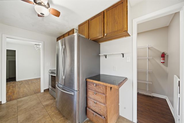 631 N Parkwood Ln, Wichita, KS 67208