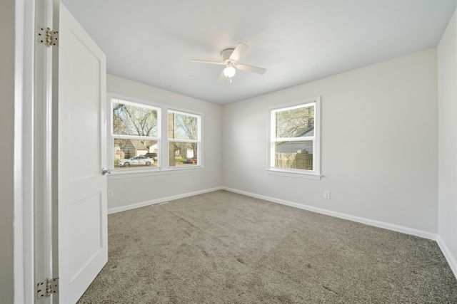 631 N Parkwood Ln, Wichita, KS 67208