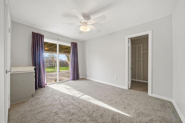 631 N Parkwood Ln, Wichita, KS 67208