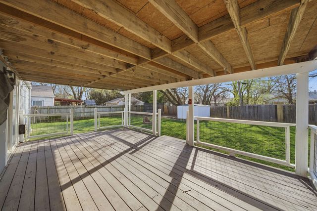 631 N Parkwood Ln, Wichita, KS 67208