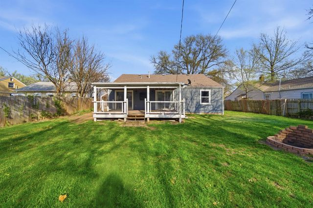 631 N Parkwood Ln, Wichita, KS 67208