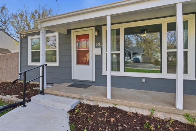 631 N Parkwood Ln, Wichita, KS 67208