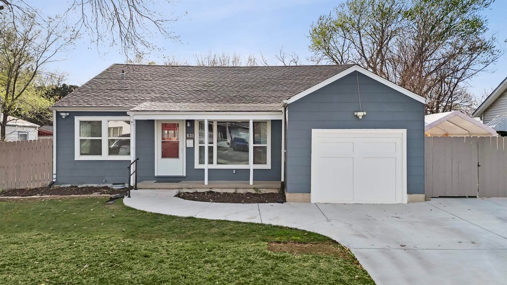 631 N Parkwood Ln, Wichita, KS 67208