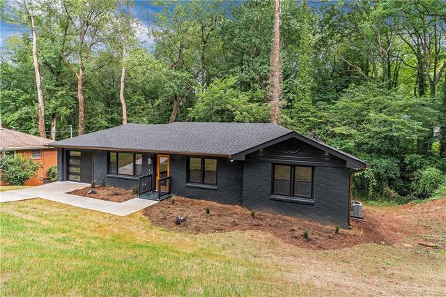 1300 Aniwaka Avenue SW, Atlanta, GA 30311