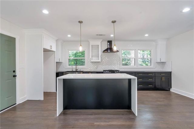 1300 Aniwaka Avenue SW, Atlanta, GA 30311